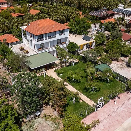 Hotel Ayris